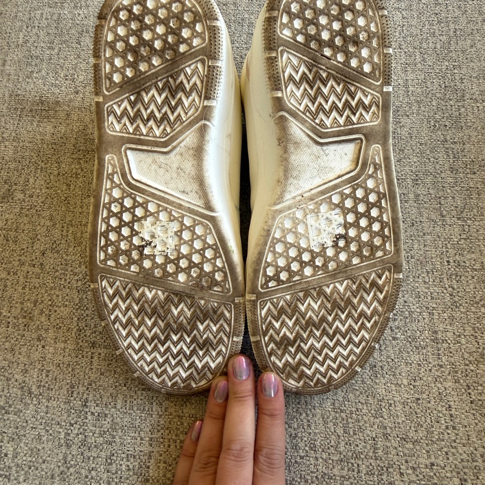 Disney Stitch Hi tops - Picture 4 of 5